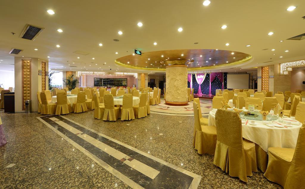 Lutianhua Hotel Chengdu Bagian luar foto