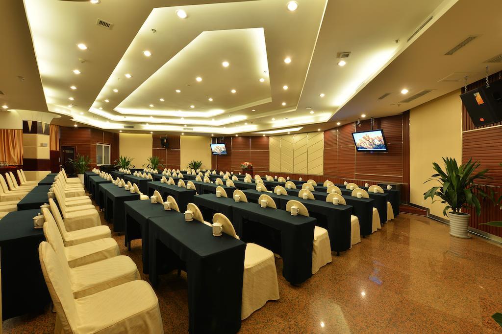 Lutianhua Hotel Chengdu Bagian luar foto
