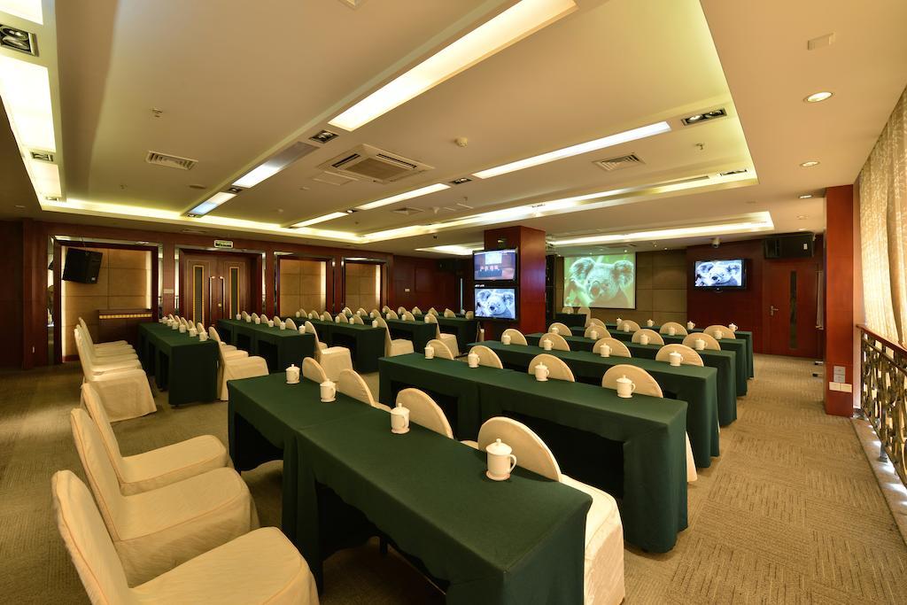 Lutianhua Hotel Chengdu Bagian luar foto