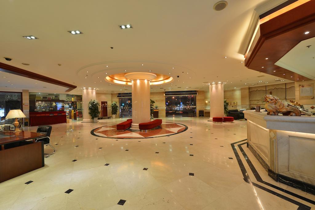 Lutianhua Hotel Chengdu Bagian luar foto